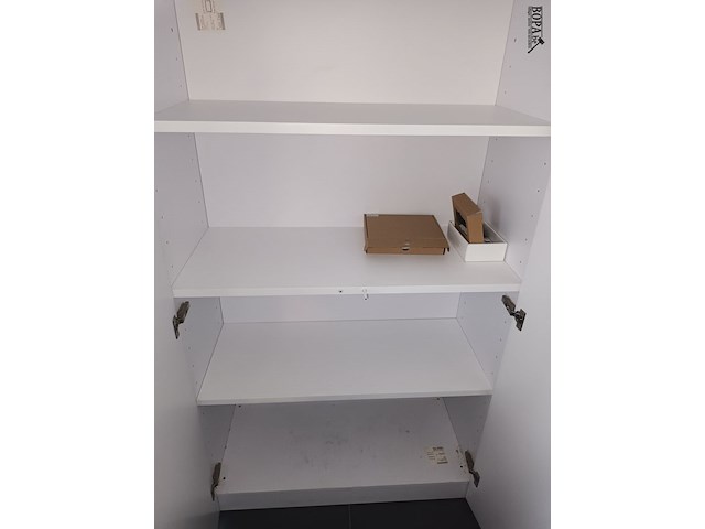 Lot 30 - kantoorkast - afbeelding 3 van  3