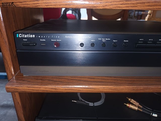 Lot 30 - kastje met muziekinstallatie - afbeelding 3 van  5