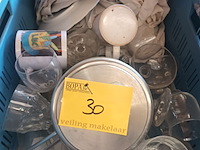 Lot 30 - keukengerei en servies