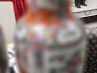 Lot 30 - koppel chinese vazen - afbeelding 3 van  4