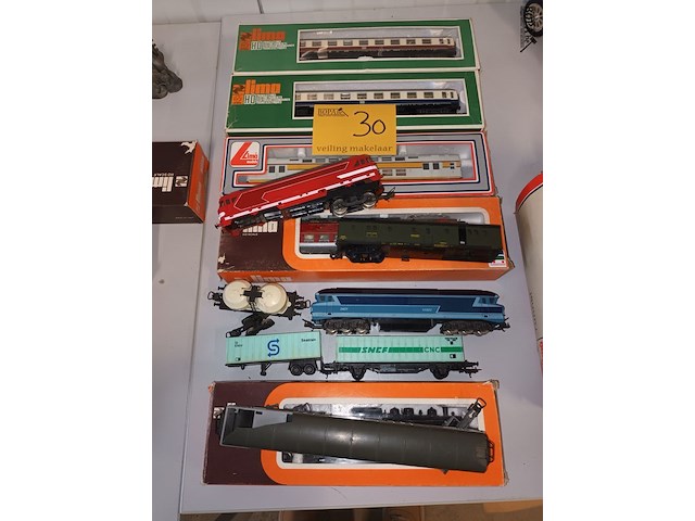 Lot 30 - lima treinwagons. 12 stuks - afbeelding 1 van  6
