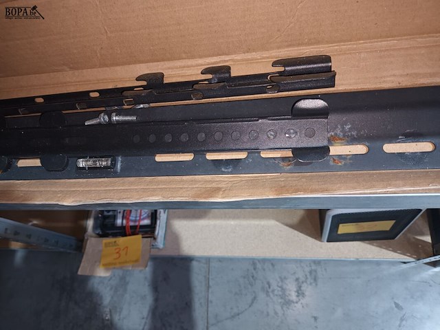 Lot 30 - muurbeugel voor flat tv - afbeelding 2 van  2