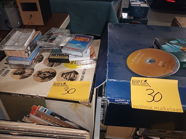 Lot 30 - muziek en audio - afbeelding 1 van  7