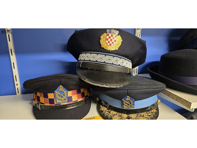 Lot 30 - nepal 3 kepies - afbeelding 1 van  4