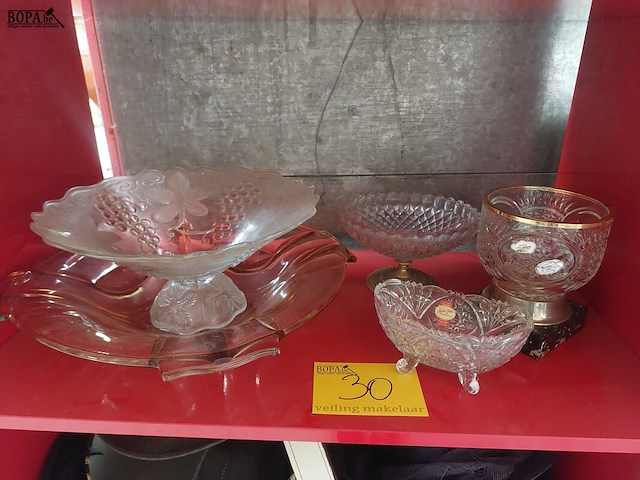 Lot 30 - schalen in glas en kristal, 5 stuks - afbeelding 1 van  5