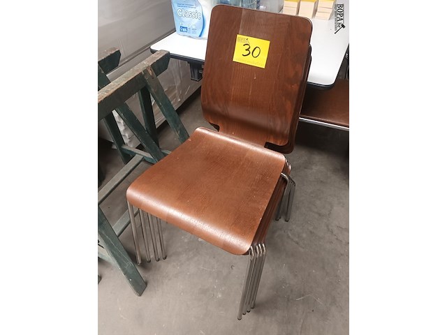 Lot 30 - stoel. 4 stuks - afbeelding 1 van  4