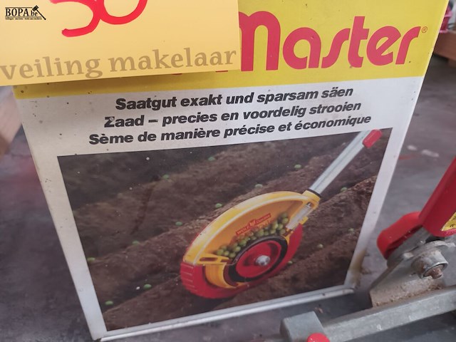 Lot 30 - tuinmateriaal. 2 stuks - afbeelding 2 van  3