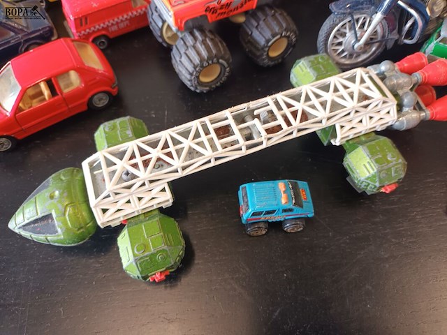 Lot 30 - voertuigen op schaal. 11 stuks - afbeelding 3 van  7