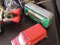 Lot 30 - voertuigen op schaal. 11 stuks - afbeelding 4 van  7