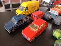 Lot 30 - voertuigen op schaal. 11 stuks - afbeelding 7 van  7