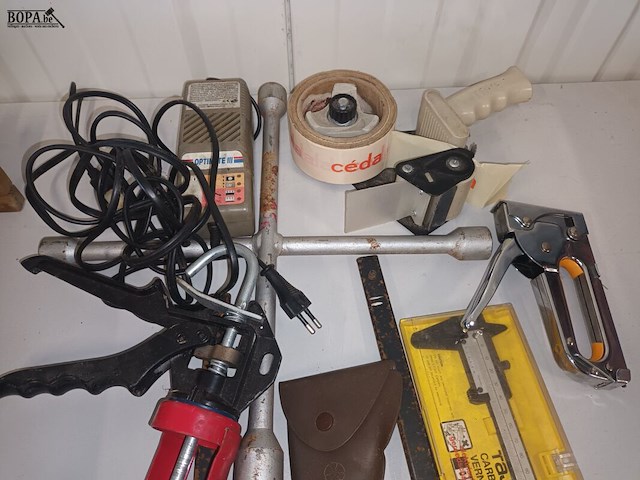 Lot 30 - werkgereedschap. 9 stuks - afbeelding 4 van  4