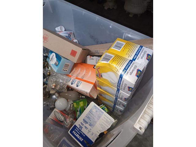 Lot 300 - lampen - afbeelding 3 van  3