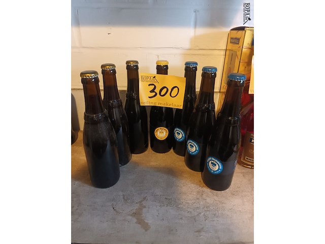 Lot 300 - trappist west-vleteren. 7 stuks - afbeelding 2 van  4