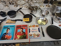 Lot 301 - keukenmateriaal. 21 stuks - afbeelding 1 van  8