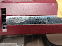 Lot 301 - lamellenfrees - afbeelding 3 van  4