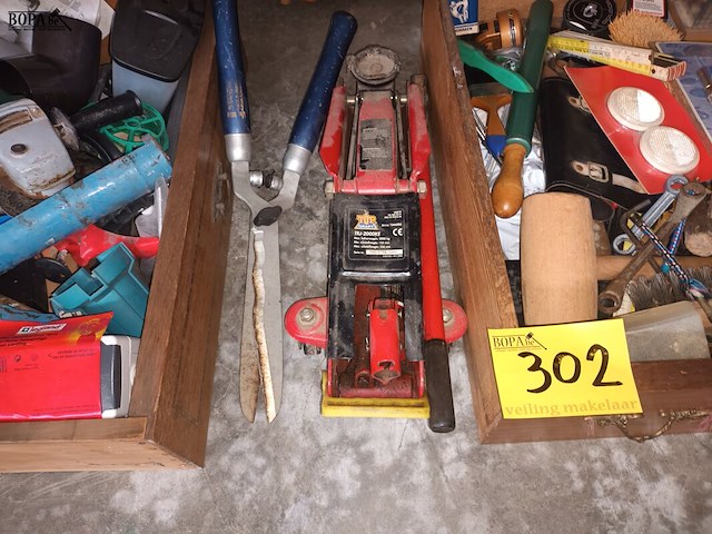 Lot 302 - gereedschap en doe-het-zelf materiaal - afbeelding 3 van  4