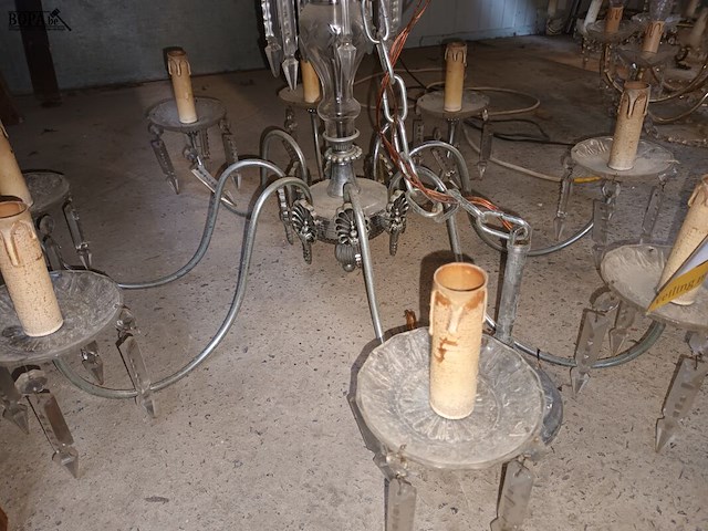 Lot 302 - luchter 8 armen - afbeelding 2 van  3