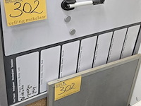 Lot 302 - magneet planner borden, 2 stuks - afbeelding 1 van  3