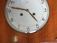 Lot 302 - muurklok en barometer - afbeelding 3 van  4