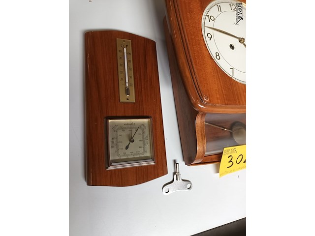 Lot 302 - muurklok en barometer - afbeelding 4 van  4