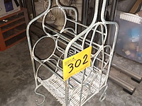 Lot 302 - wijnrekje - afbeelding 2 van  3