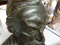 Lot 303 - beeld peter benoit - afbeelding 4 van  4