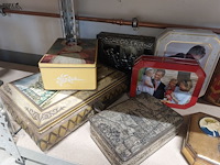 Lot 303 - blikken dozen ' royals', ong 10 stuks - afbeelding 3 van  3
