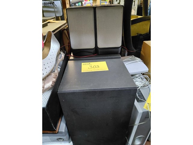 Lot 303 - box jvc 24*20*47 2 stuks + box jvc 2 stus - afbeelding 2 van  2