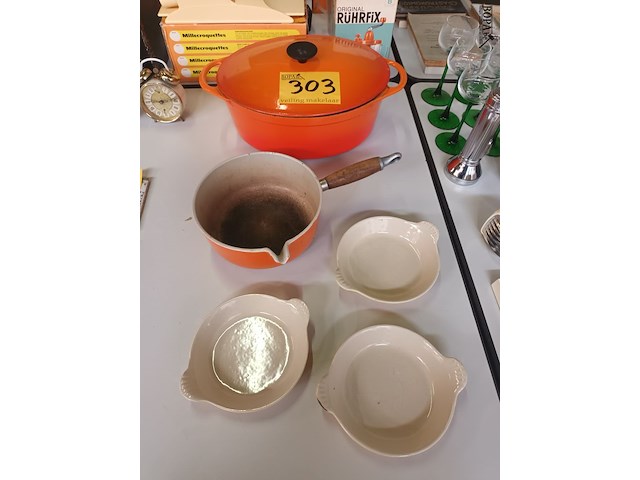 Lot 303 - le creuset. 5 stuks - afbeelding 1 van  5