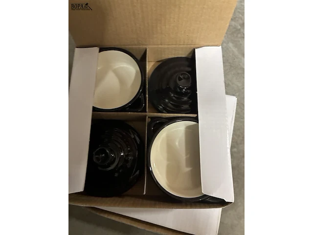 Lot 303 - lot aperoschaaltjes en potjes - nieuw - afbeelding 5 van  6