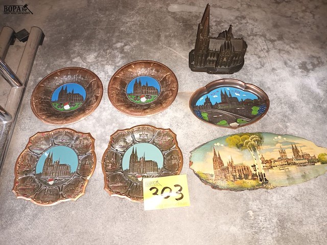 Lot 303 - souvenirs uit keulen. 7 stuks - afbeelding 1 van  4