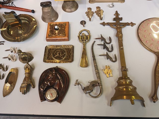 Lot 304 - decoratie in koper. 55 stuks - afbeelding 5 van  9