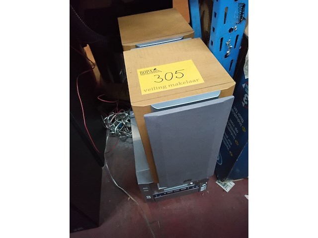 Lot 305 - jvc compact disk player 3 cd + boxen h30 - afbeelding 1 van  2