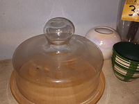 Lot 305 - kaasstolp, bloempotten en vazen. 5 stuks - afbeelding 2 van  3