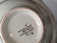 Lot 306 - dekselvaas en sierbord delft - afbeelding 4 van  4