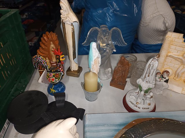 Lot 306 - devotie en decoratie. 23 stuks - afbeelding 2 van  5