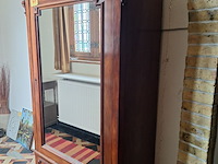Lot 307 - antieke kast met spiegeldeur - afbeelding 1 van  2
