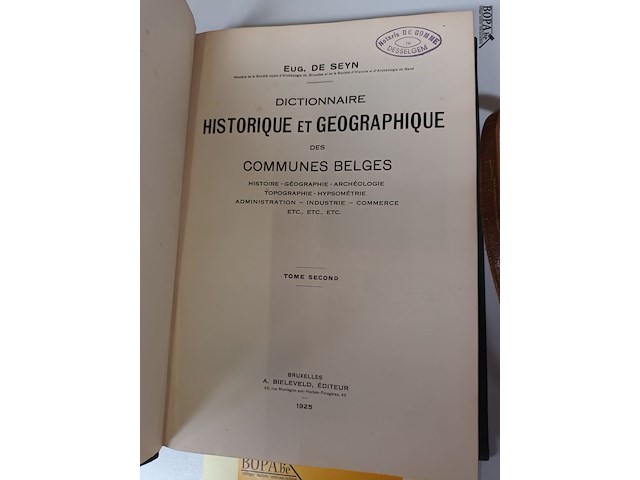 Lot 307 - dictionnaire historique et géographique - afbeelding 4 van  5