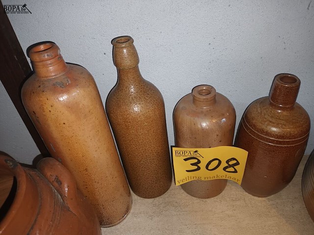Lot 308 - stenen flessen. 6 stuks - afbeelding 3 van  4