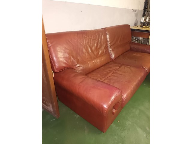 Lot 309 - salon in leder - afbeelding 3 van  4