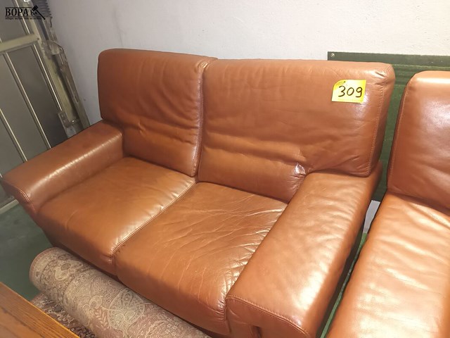 Lot 309 - salon in leder - afbeelding 4 van  4