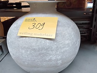 Lot 309 - vaas melkglas - afbeelding 1 van  1