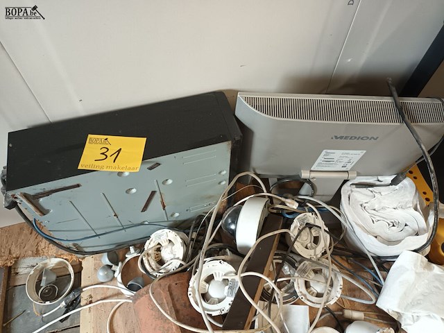 Lot 31 - bewakingssysteem - afbeelding 1 van  3