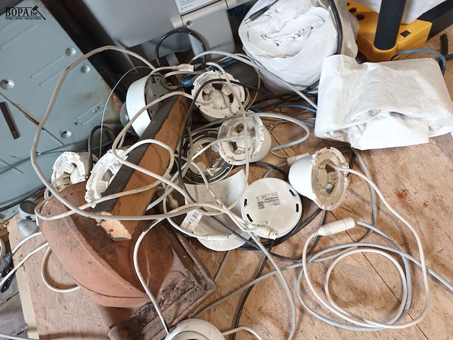 Lot 31 - bewakingssysteem - afbeelding 2 van  3