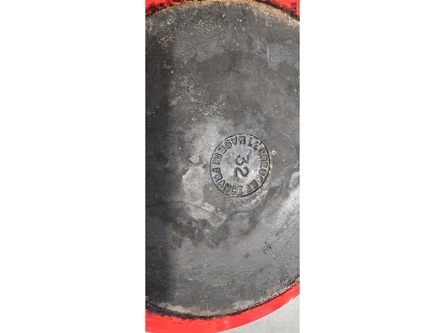 Lot 31 - creuset potten 2 stuks en 1 x coussance pot - afbeelding 5 van  5