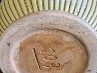 Lot 31 - decoratieve kruiken - 3 stuks - afbeelding 3 van  6