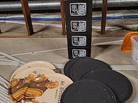 Lot 31 - dienblad + mini bierbak - afbeelding 1 van  1