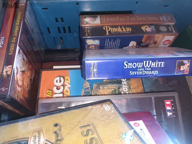 Lot 31 - dvd’s, video’s en boeken - afbeelding 2 van  4