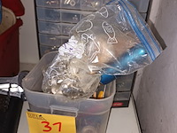 Lot 31 - groot lot werkmateriaal - afbeelding 7 van  7