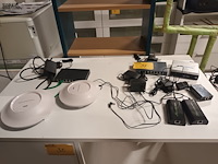 Lot 31 - internet accessoires. 7 stuks - afbeelding 1 van  5